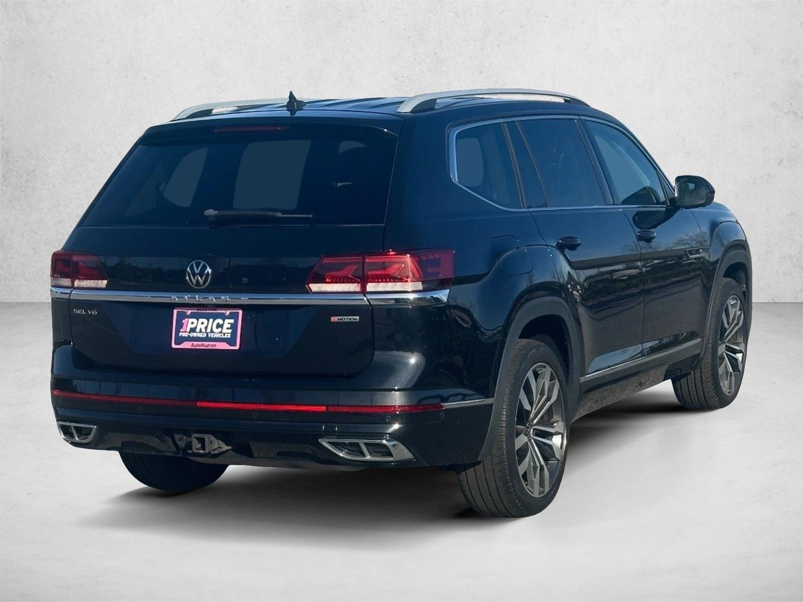 2022 Volkswagen Atlas V6 SEL Premium R-Line photo 3