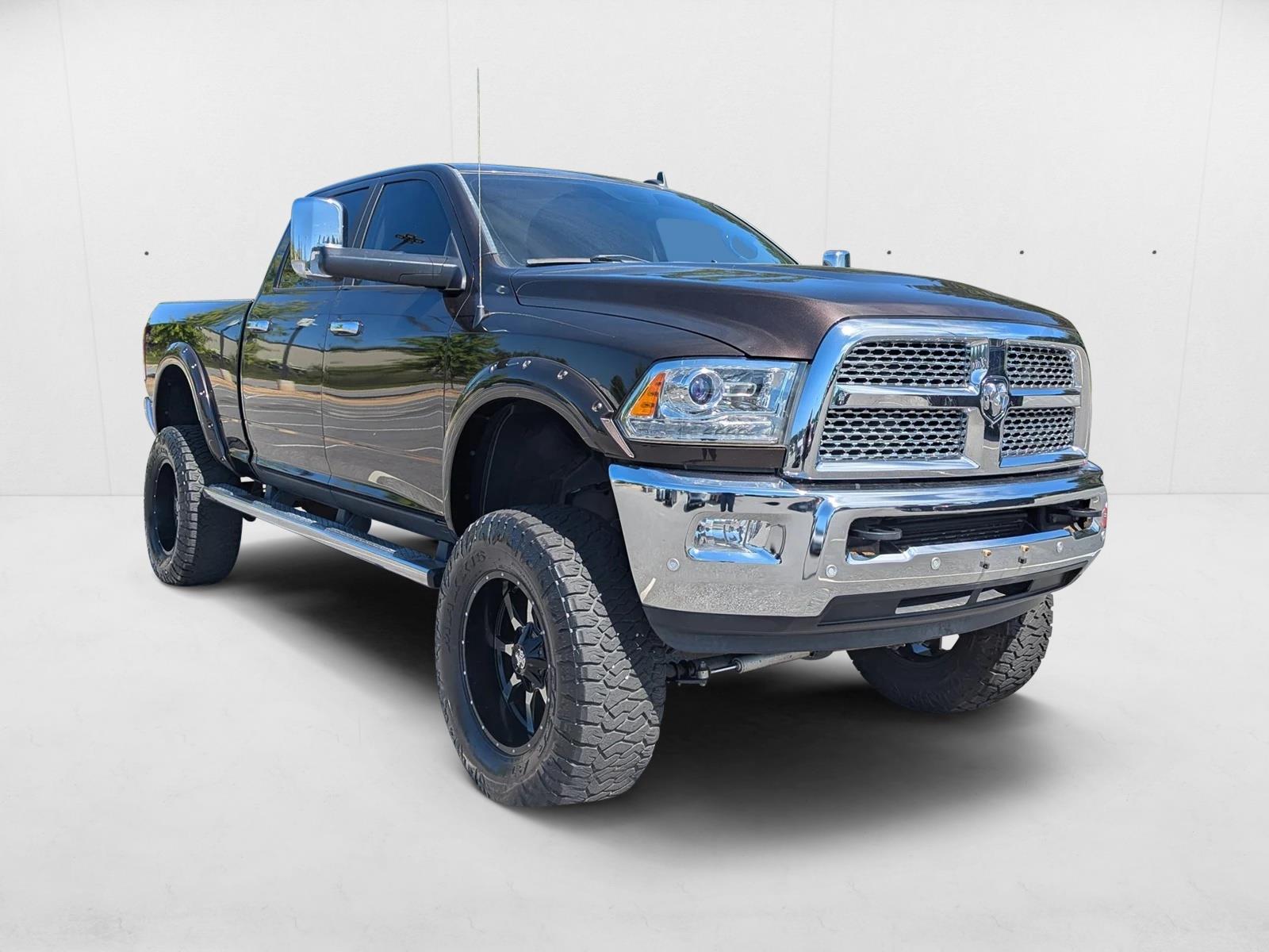 2017 Ram 2500 Laramie photo 3