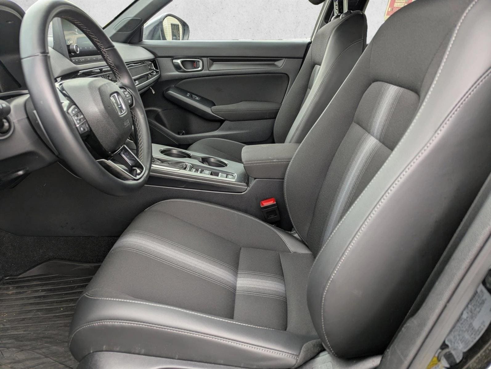 2026 Honda Civic Hatchback Sport - Photo 22