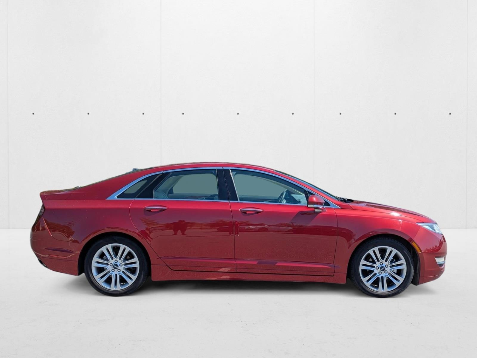 2014 Lincoln MKZ Hybrid photo 4