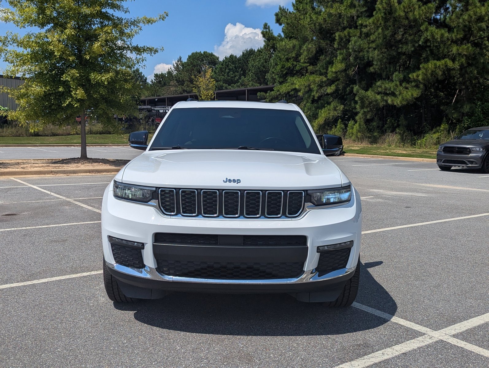 2021 Jeep Grand Cherokee Limited photo 2