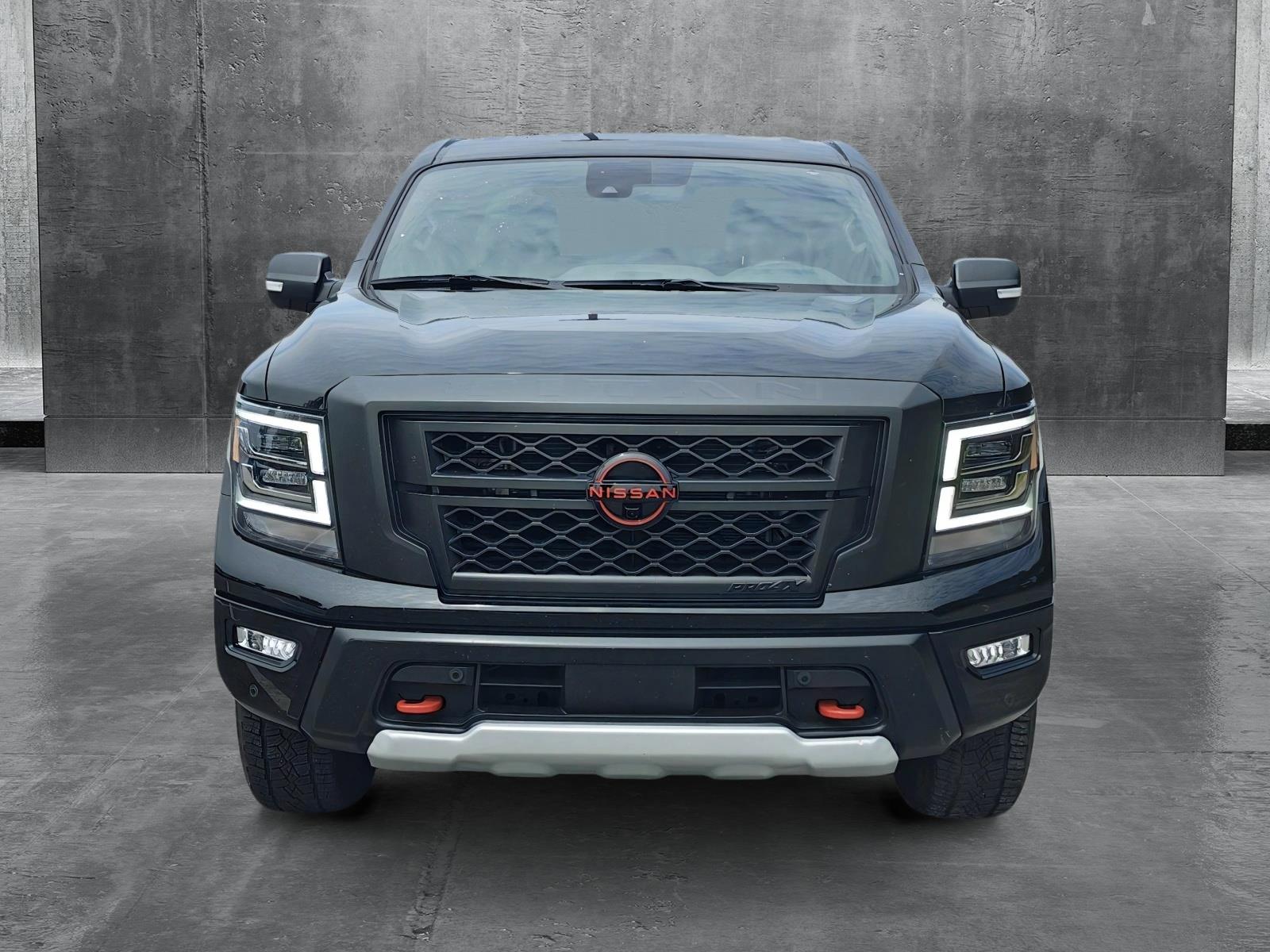 2024 Nissan Titan PRO-4X photo 2