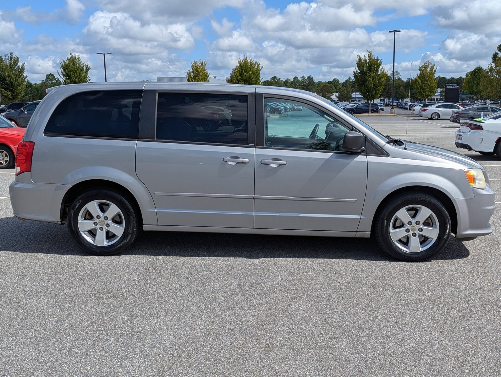 2013 Dodge Grand Caravan SE photo 4