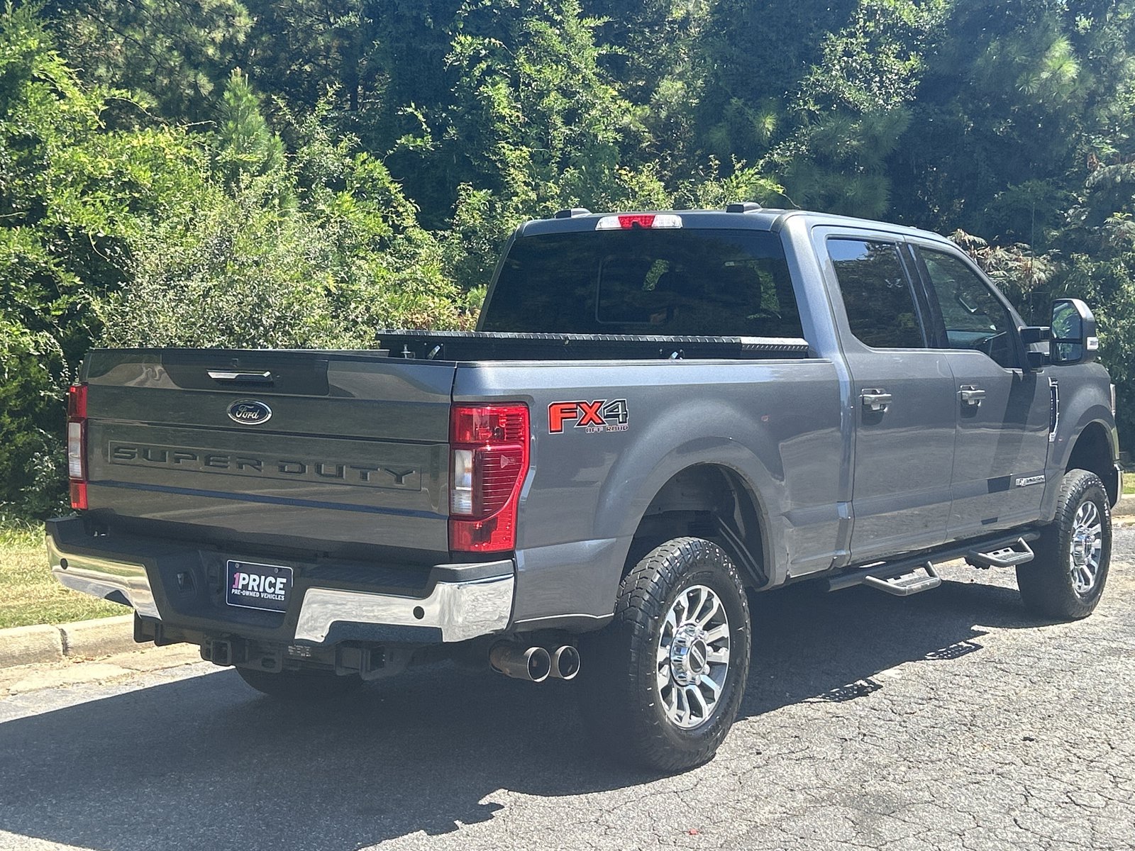 2022 Ford F-250 Lariat photo 4