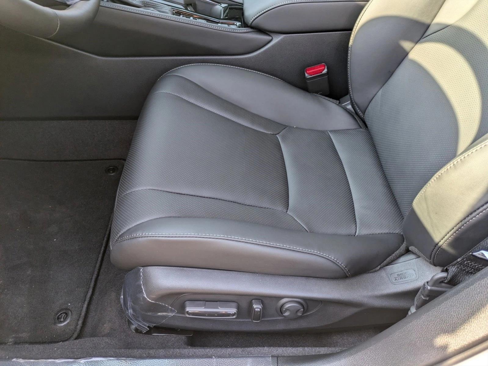 2025 Honda Accord Hybrid Touring photo 4