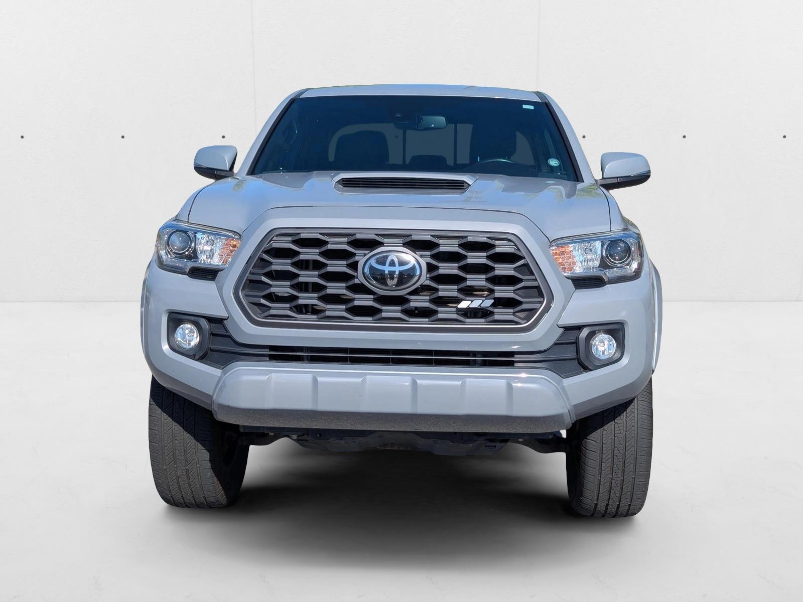 2020 Toyota Tacoma TRD Sport V6 photo 2