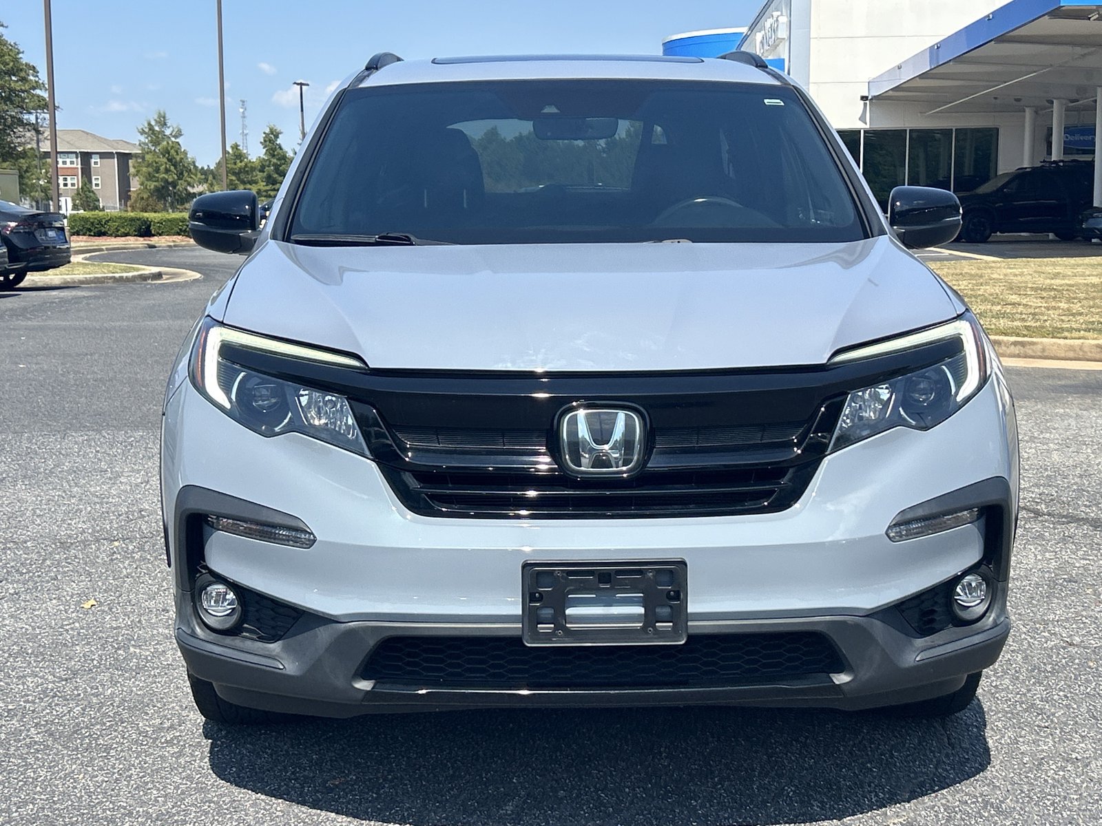 2022 Honda Pilot TrailSport photo 2