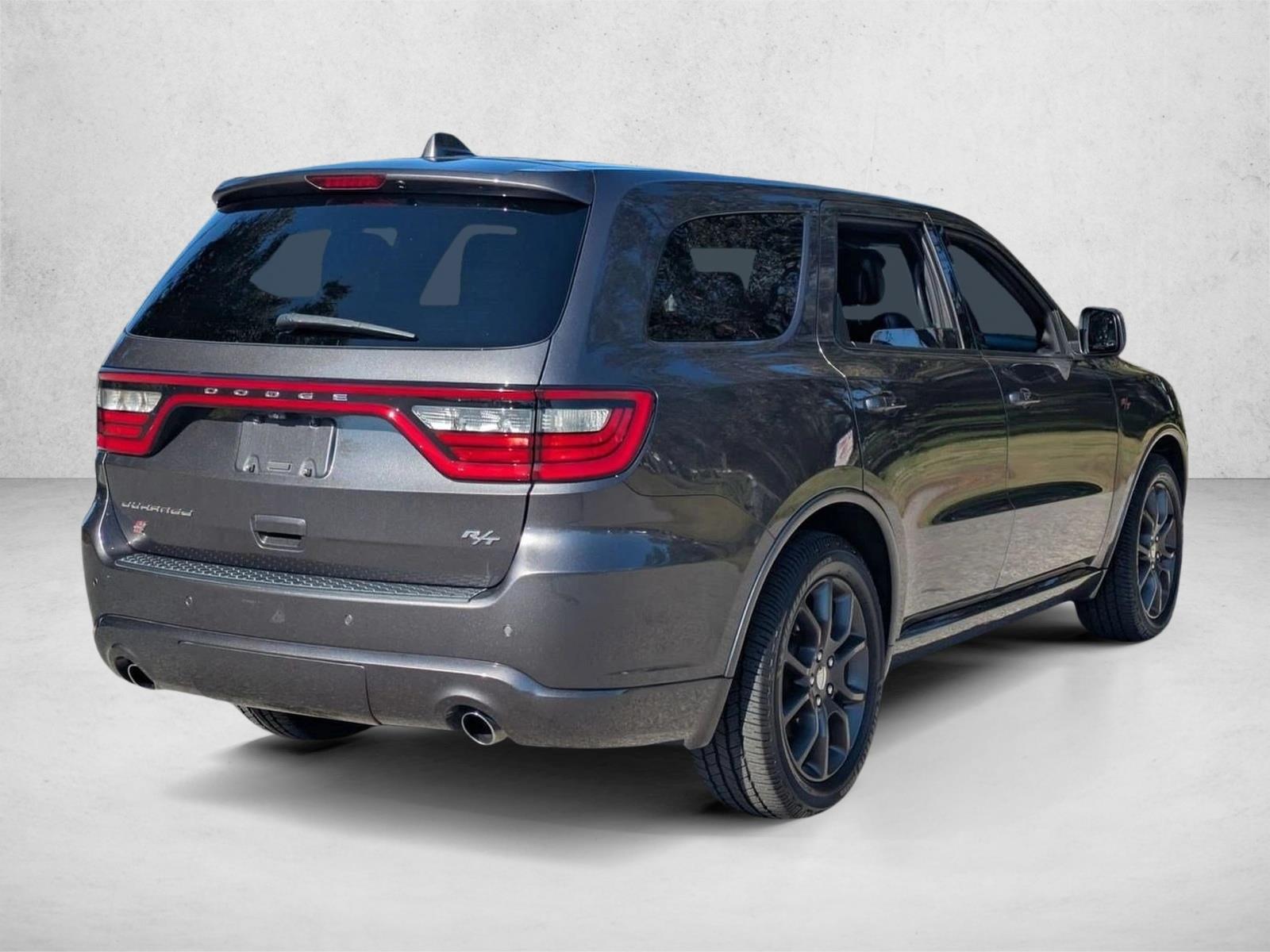 2018 Dodge Durango R/T photo 3