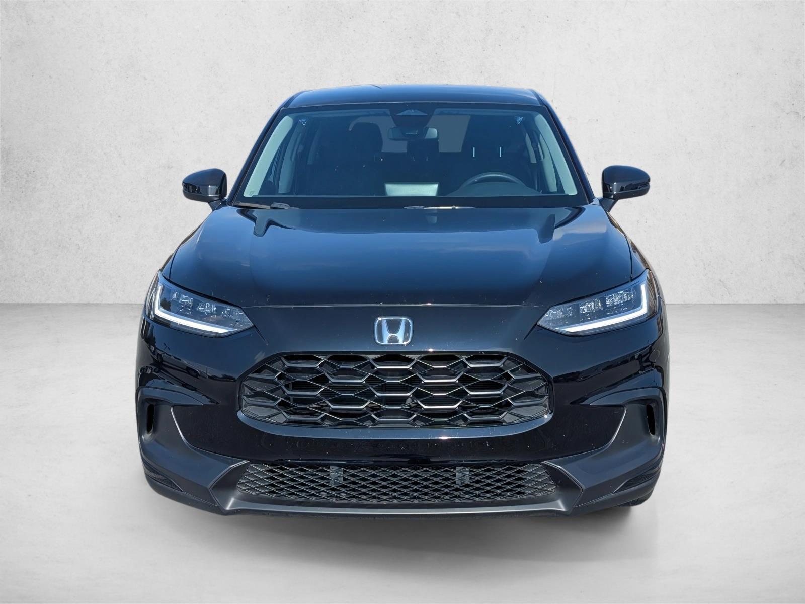 2025 Honda HR-V LX photo 2