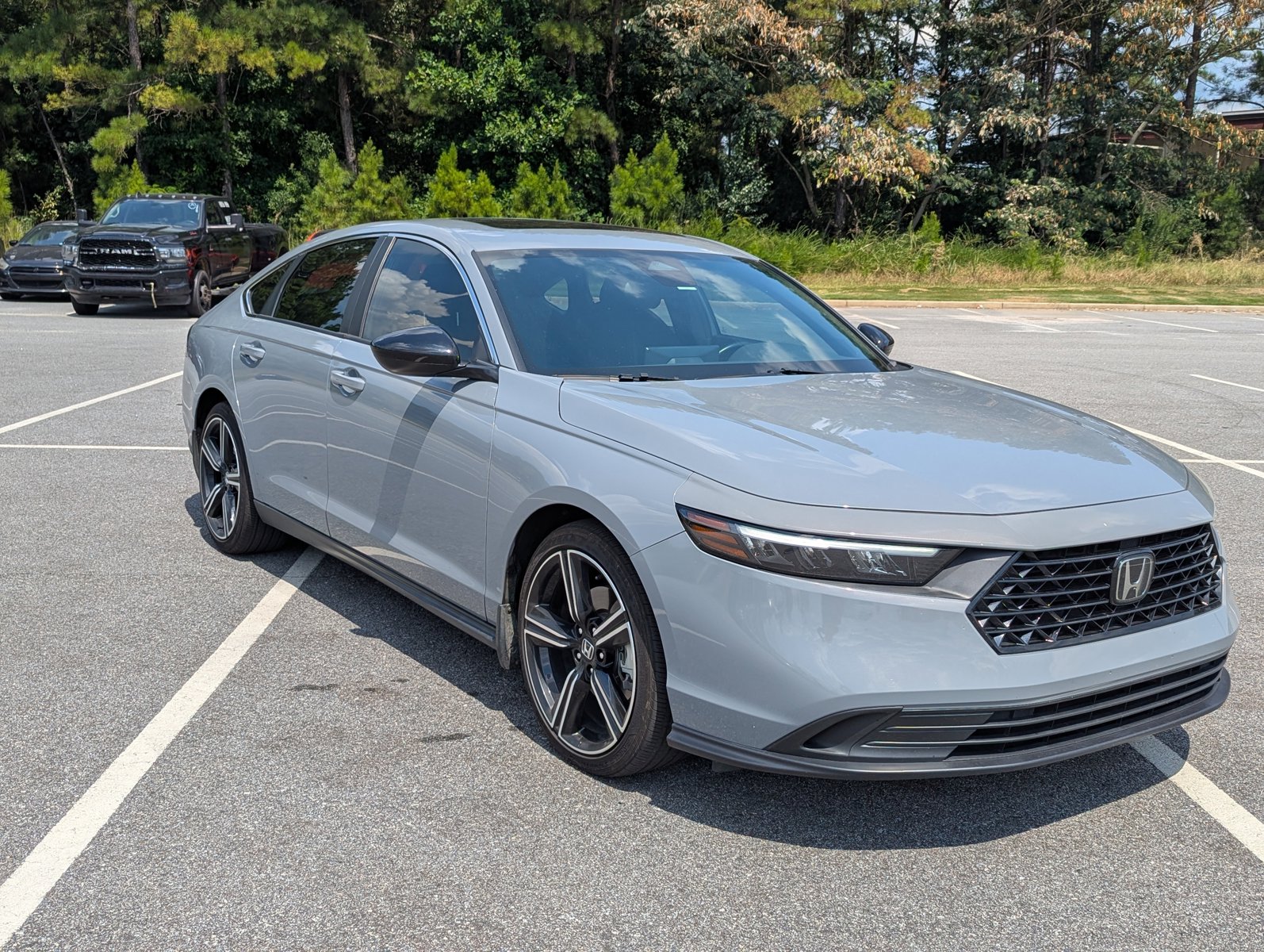 2023 Honda Accord Hybrid Sport photo 3