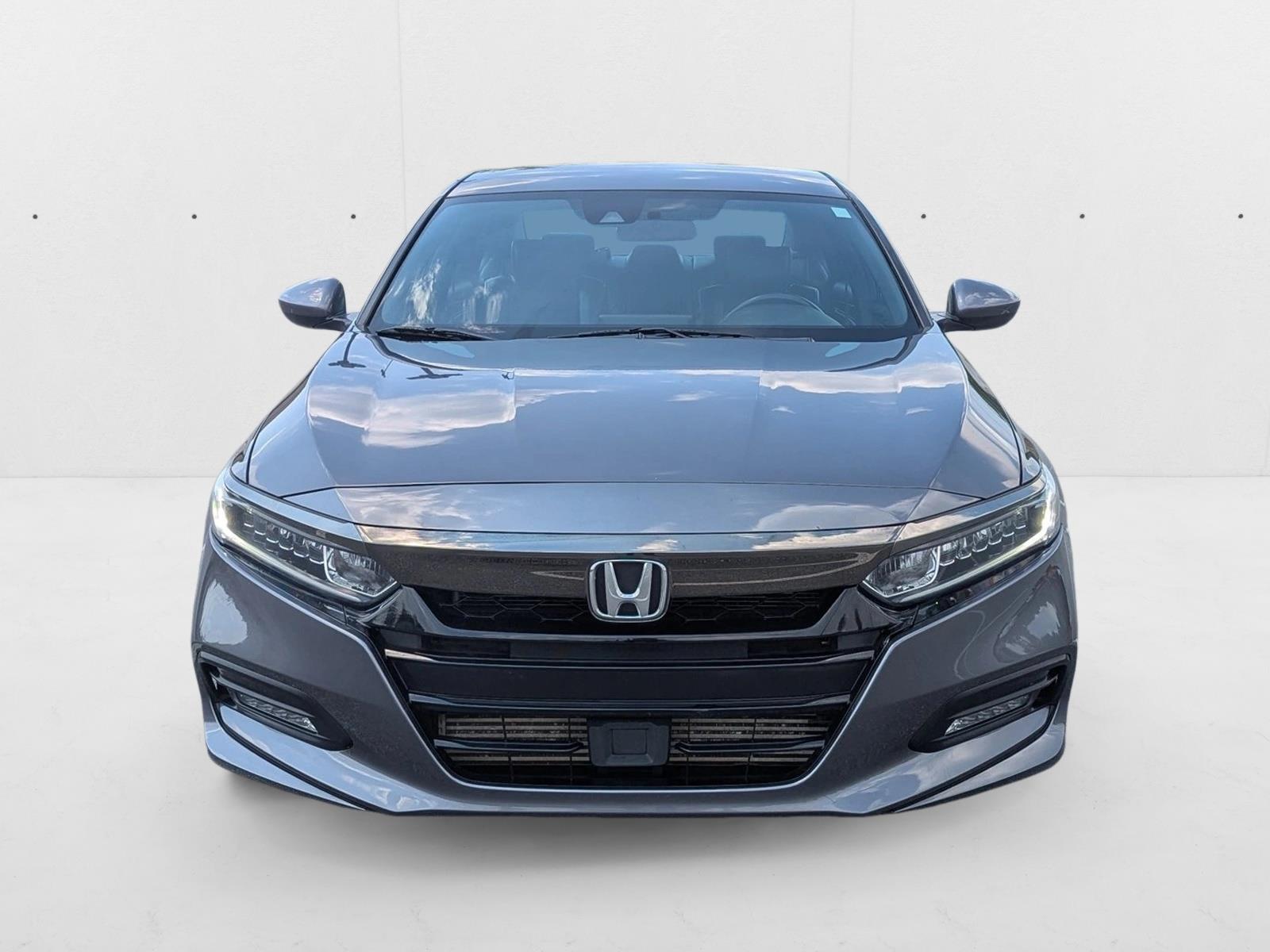 2018 Honda Accord Sport photo 2