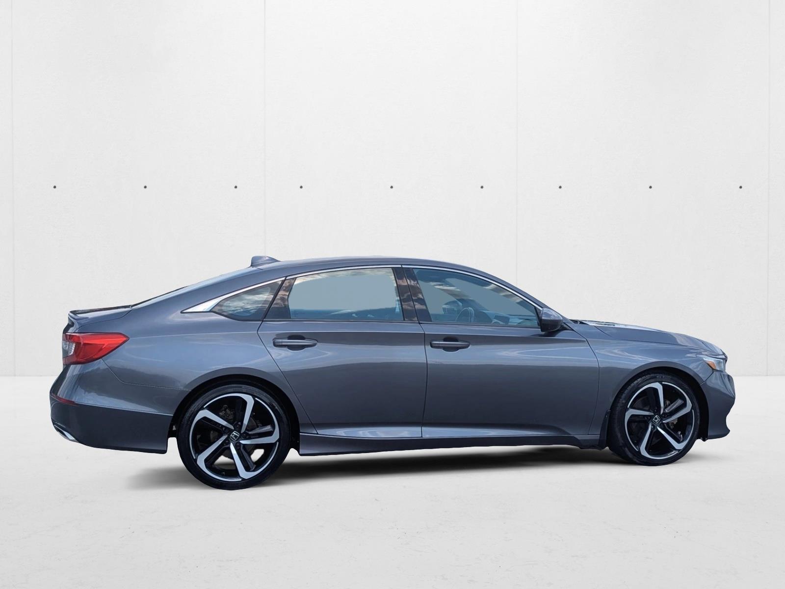 2018 Honda Accord Sport photo 4