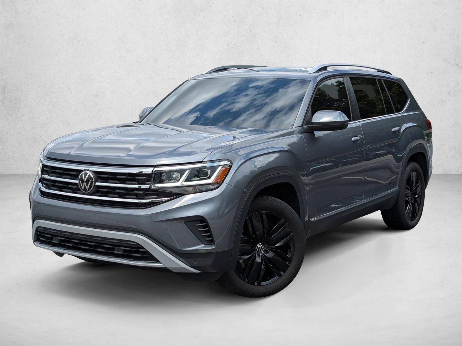 2023 Volkswagen Atlas SEL's photo