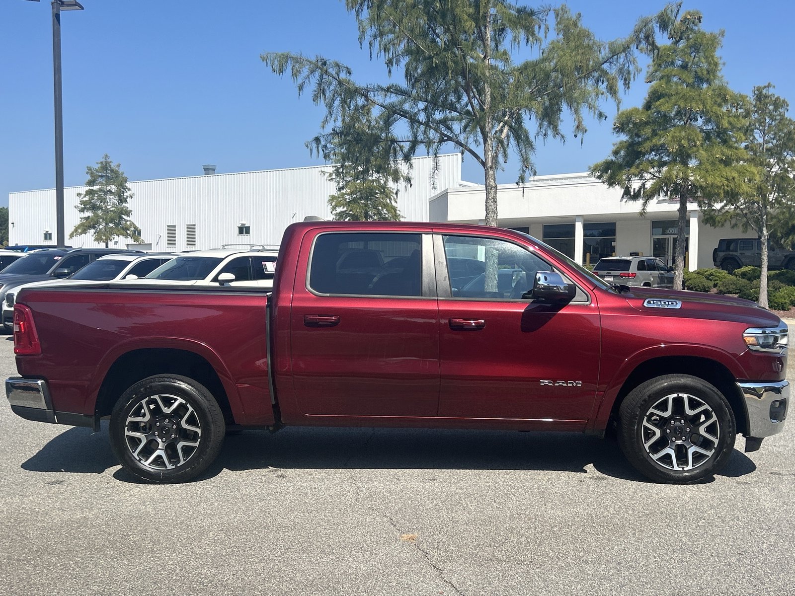 2025 Ram 1500 Laramie photo 4
