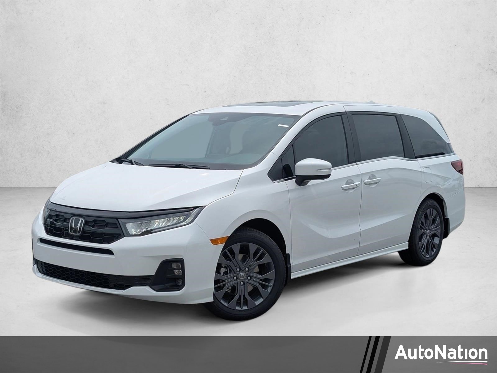 2026 Honda Odyssey Touring's photo