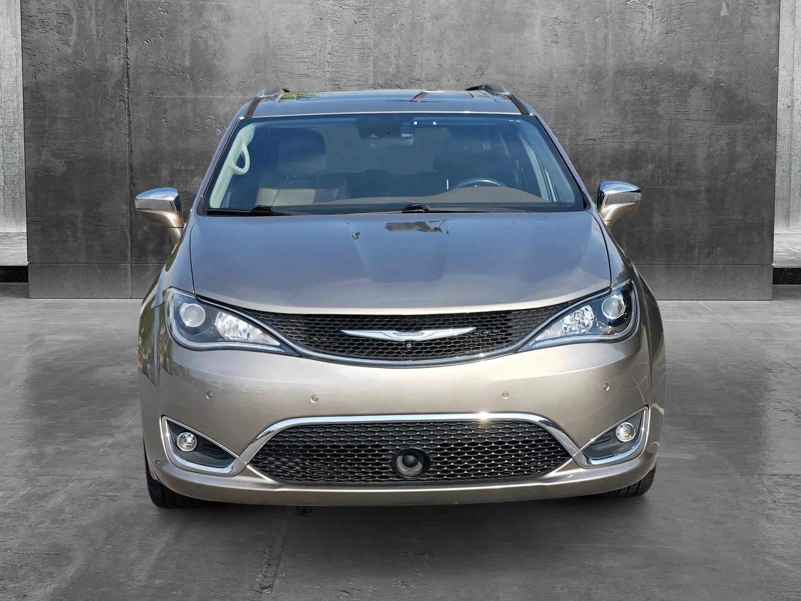 Used 2017 Chrysler Pacifica Limited with VIN 2C4RC1GG6HR669902 for sale in Columbus, GA