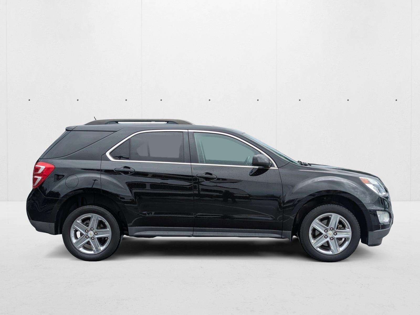 2016 Chevrolet Equinox LT photo 4