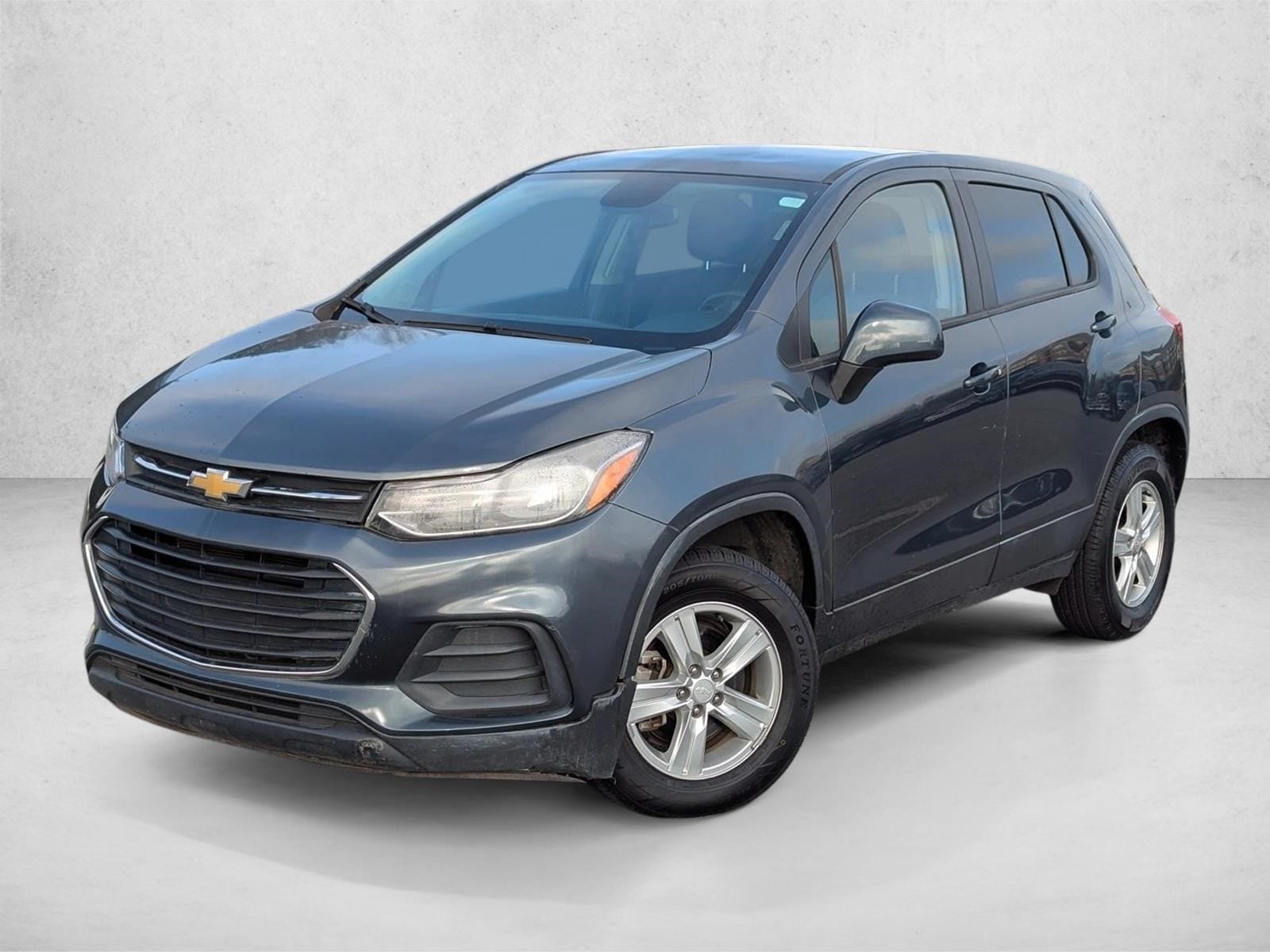 2021 Chevrolet Trax LS's photo