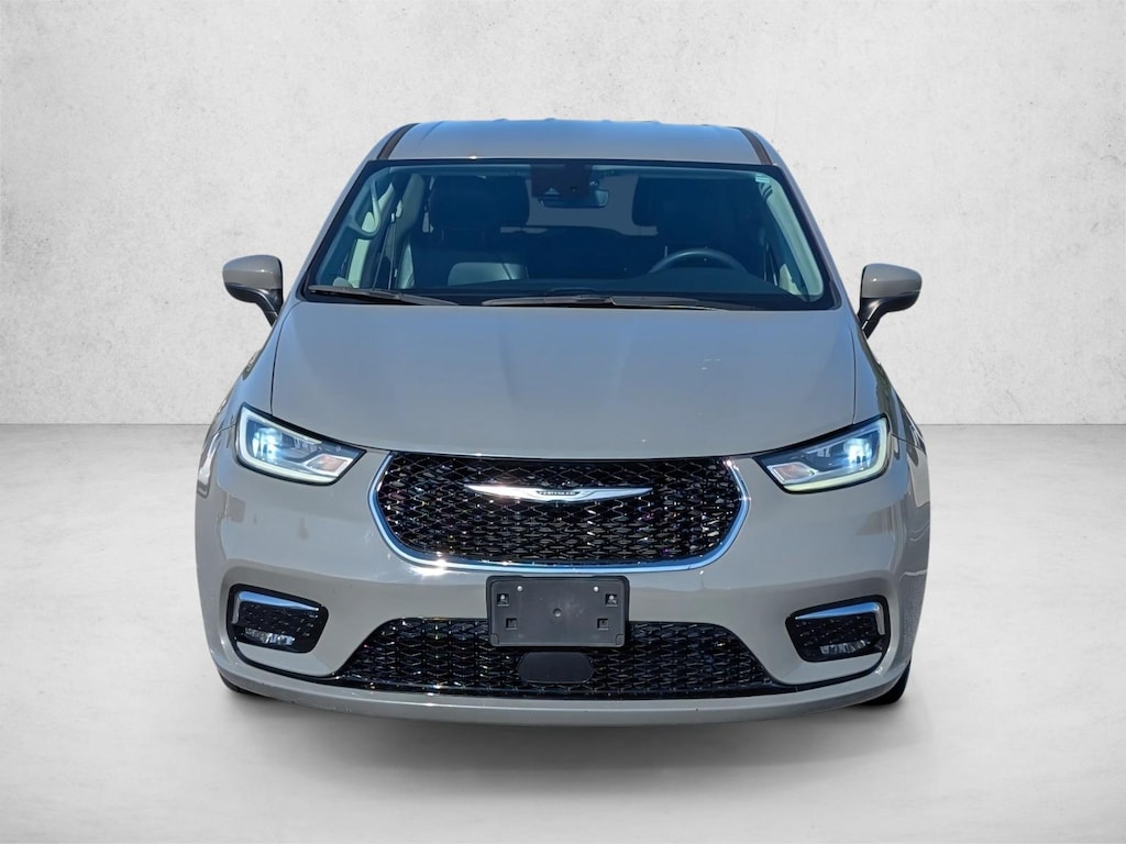 Used 2023 Chrysler Pacifica Plug-In Hybrid Touring L Van Passenger Van