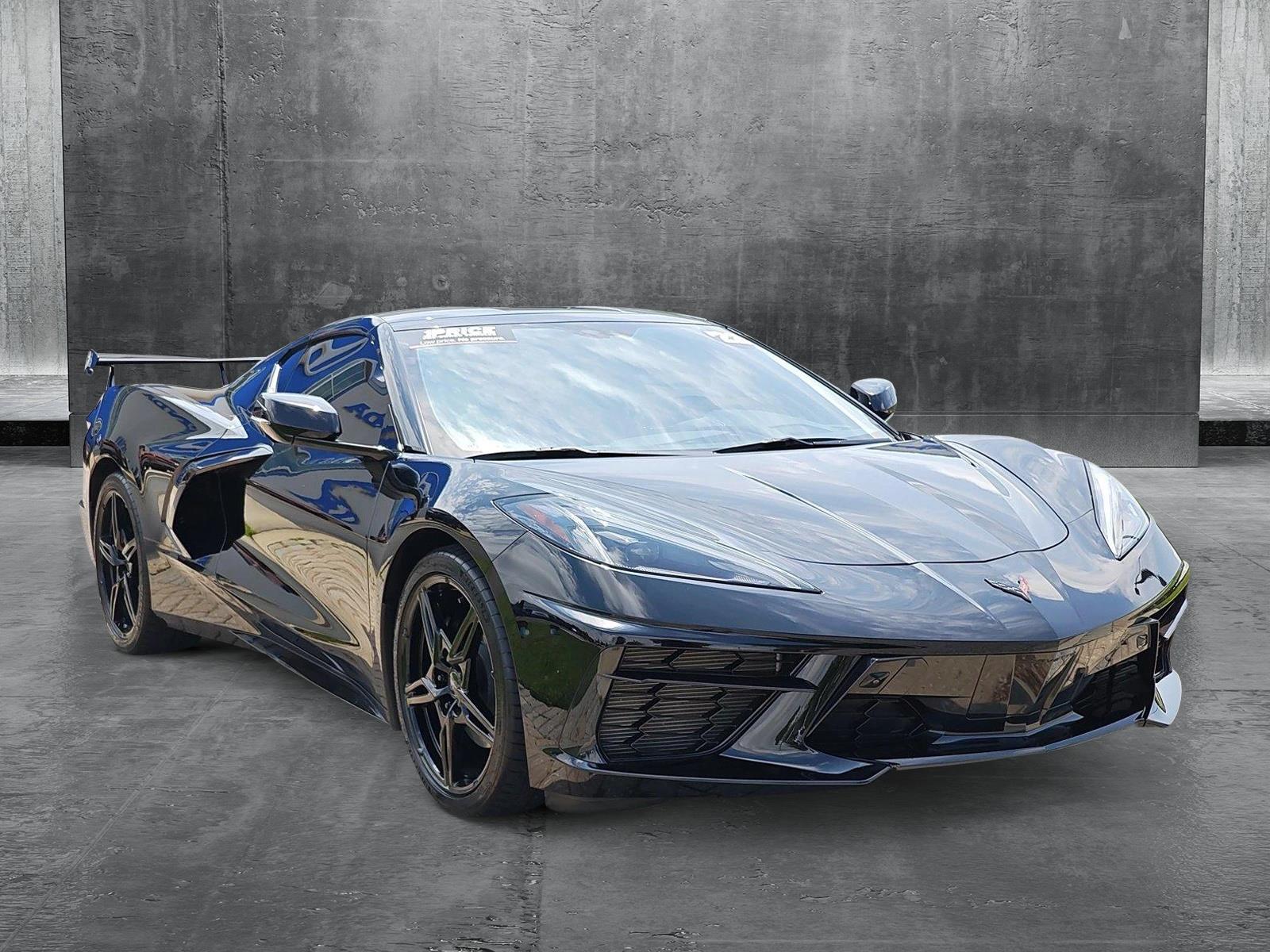 2022 Chevrolet Corvette Stingray 2LT Coupe photo 3