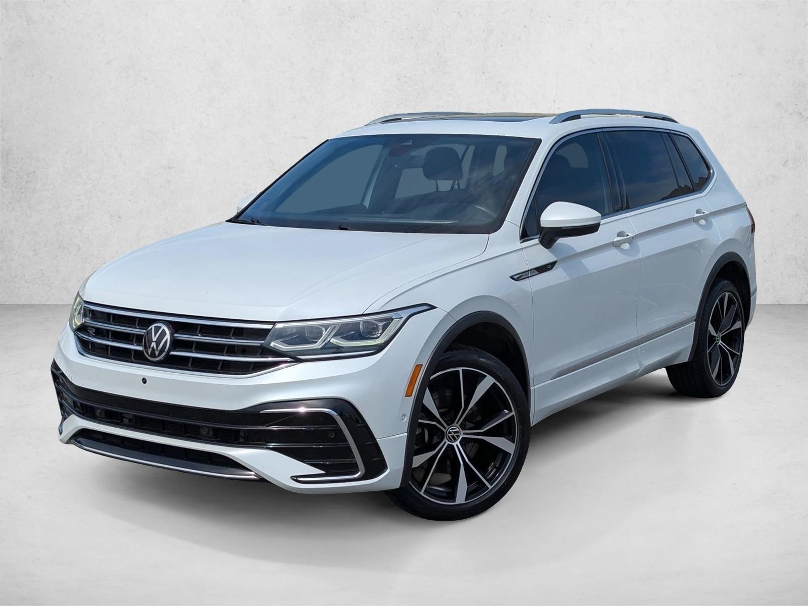 2022 Volkswagen Tiguan SEL R-LINE