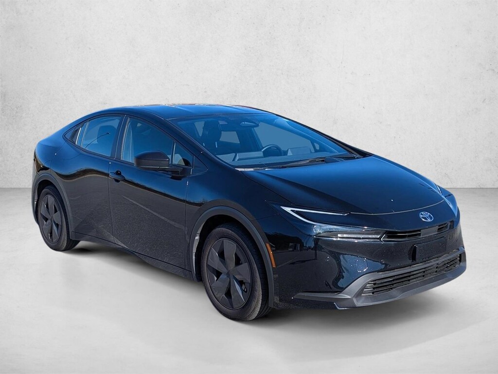 Used 2025 Toyota Prius LE Hatchback