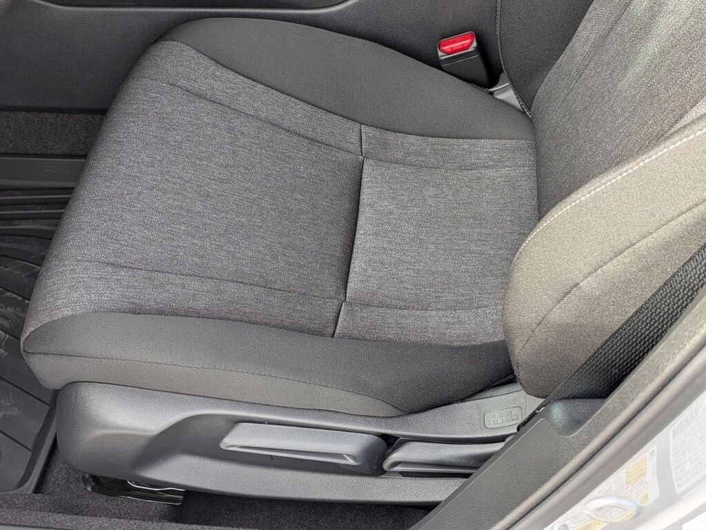 New 2025 Honda Accord LX Sedan