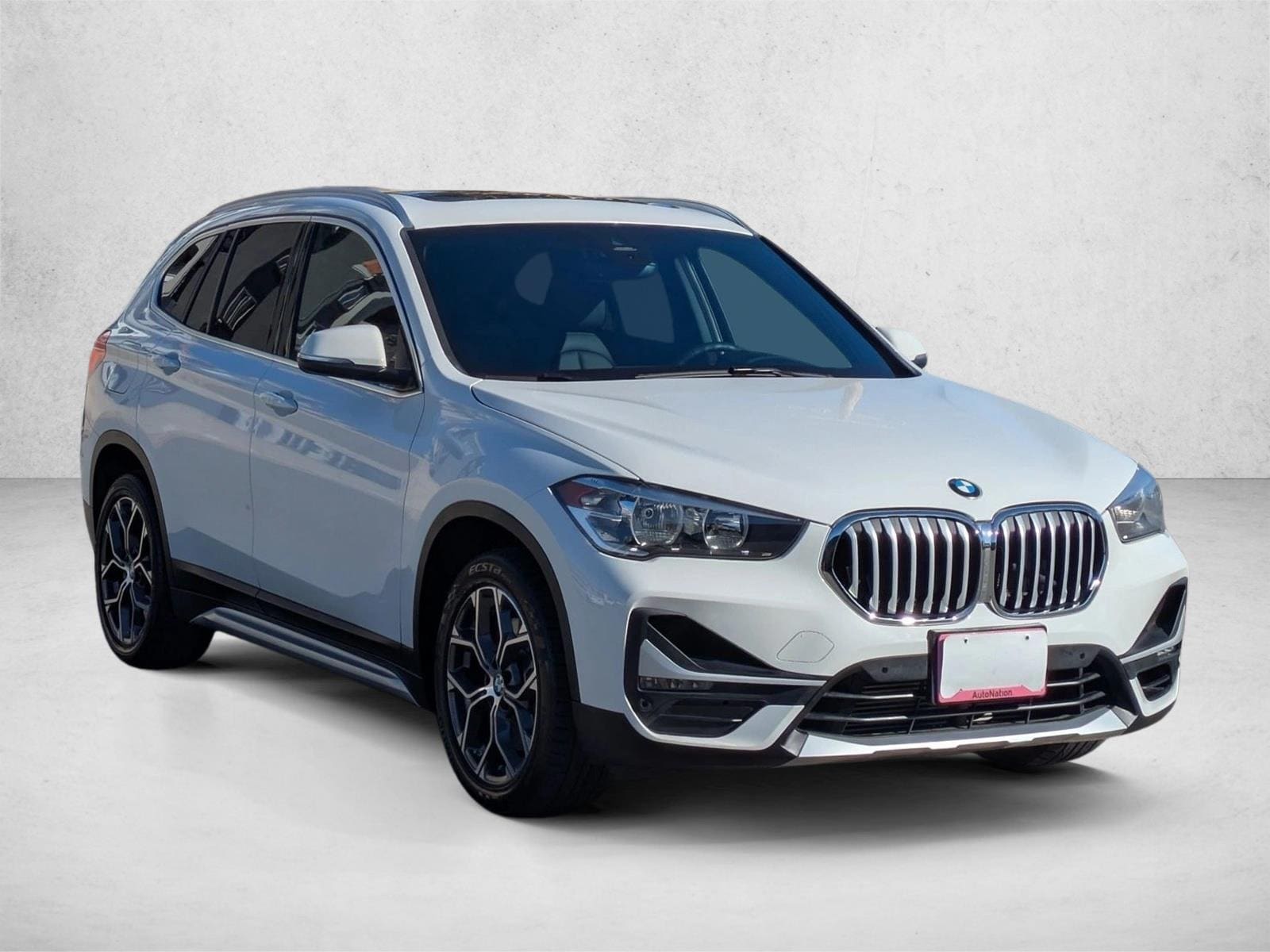 2020 BMW X1 sDrive28i photo 2