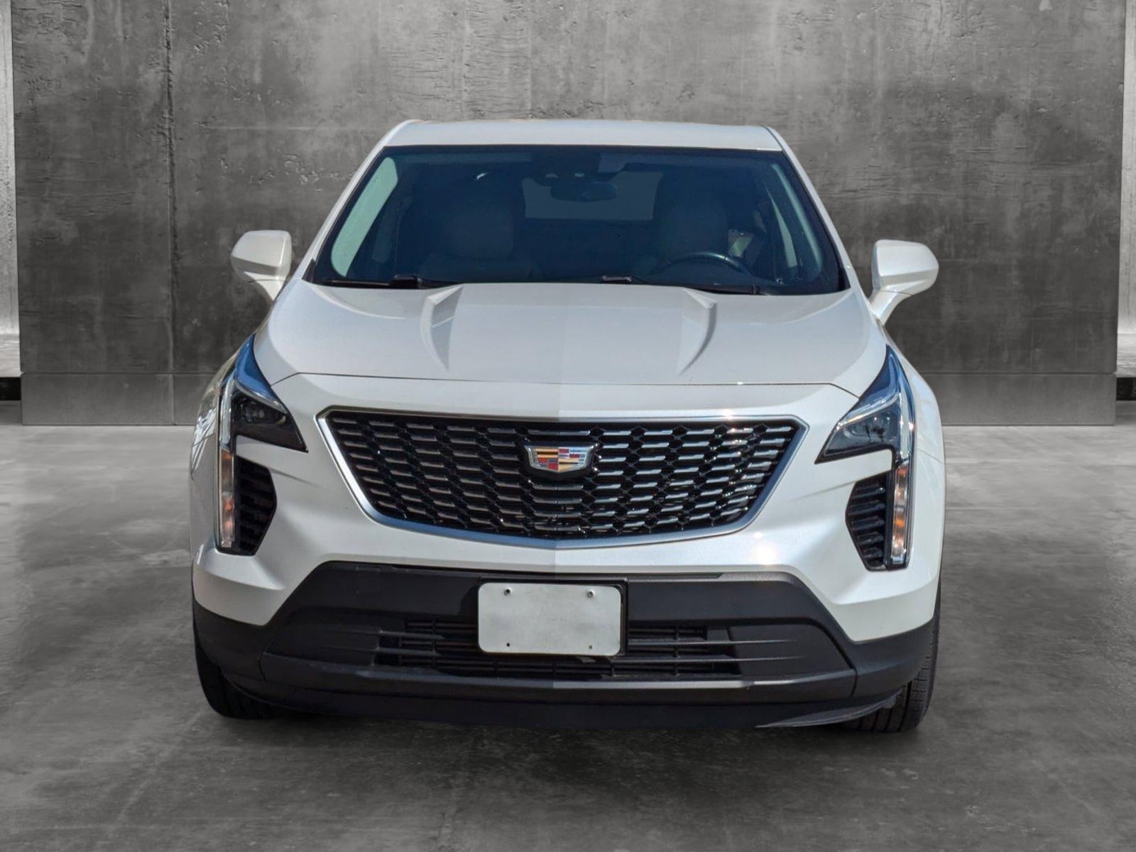 Used 2020 Cadillac XT4 Luxury with VIN 1GYAZAR42LF046415 for sale in Costa Mesa, CA