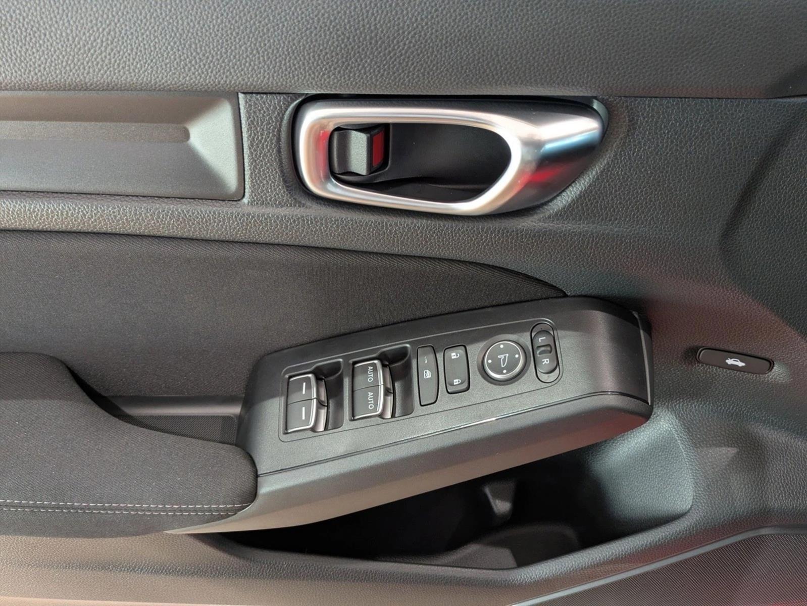 2026 Honda Civic Sport photo 4