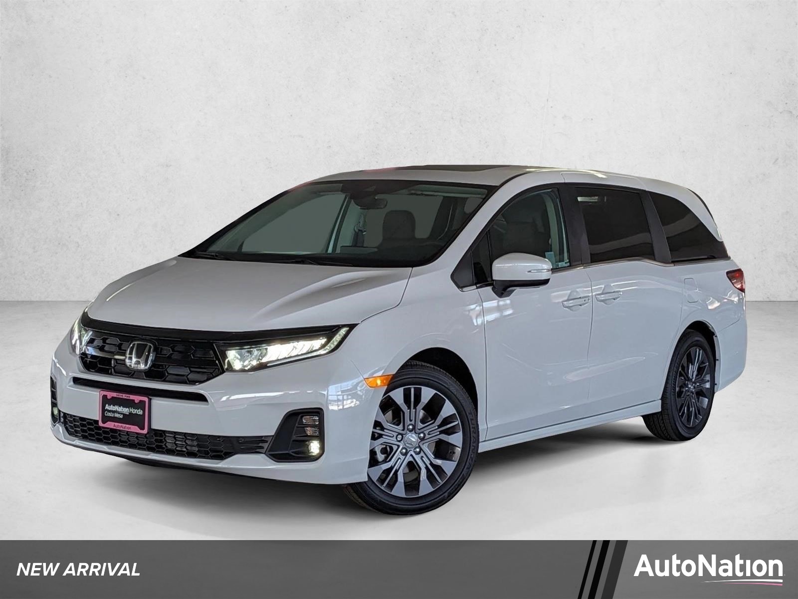 2026 Honda Odyssey Touring's photo