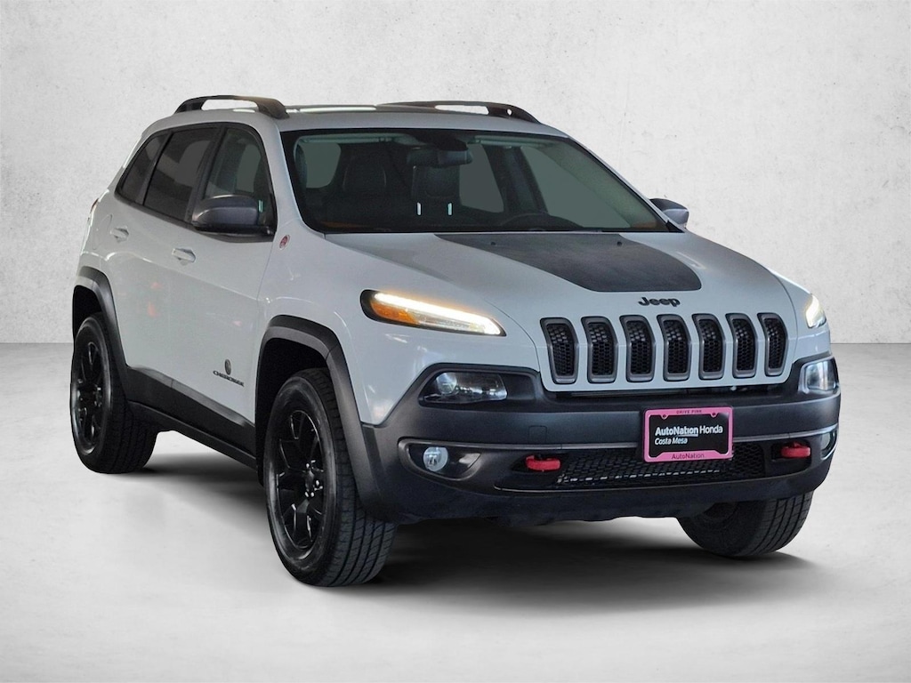 Used 2017 Jeep Cherokee Trailhawk 4x4 SUV