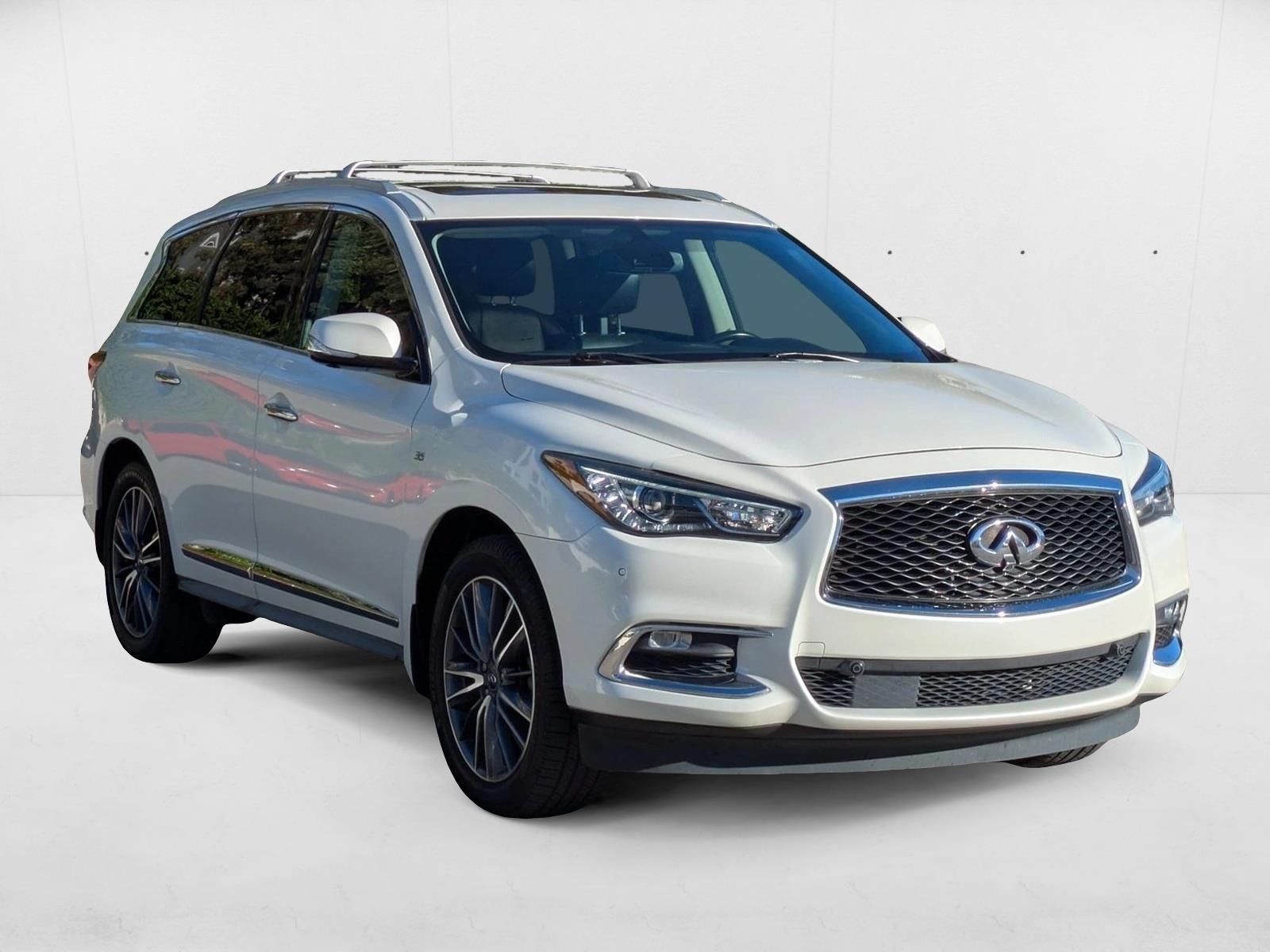 2019 Infiniti QX60 Luxe photo 3