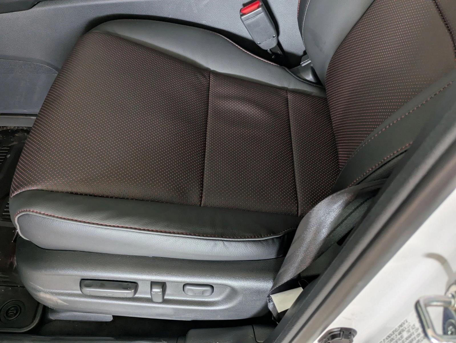 2026 Honda Ridgeline Black Edition photo 4