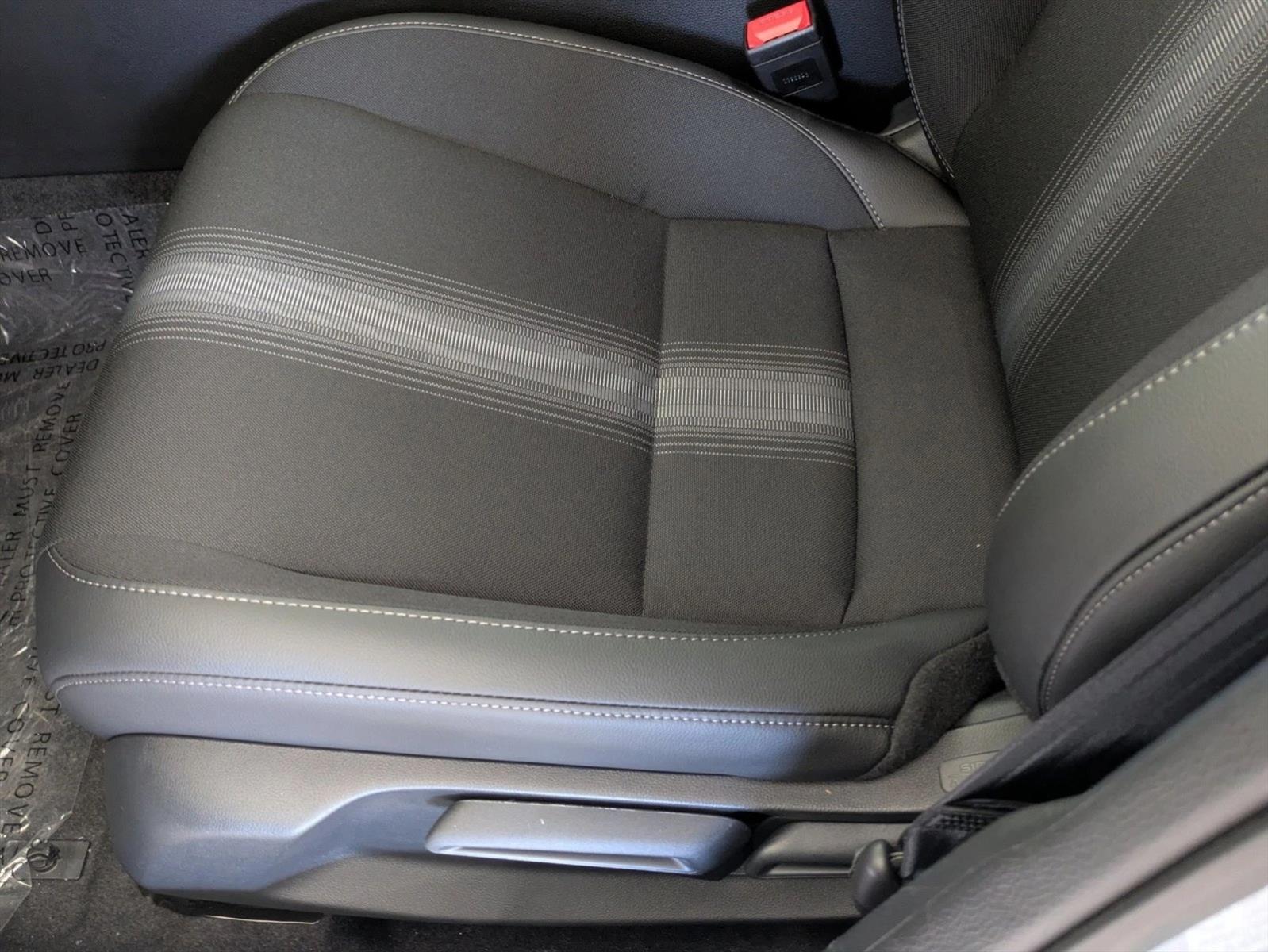 2025 Honda Civic Sport Hatchback photo 3
