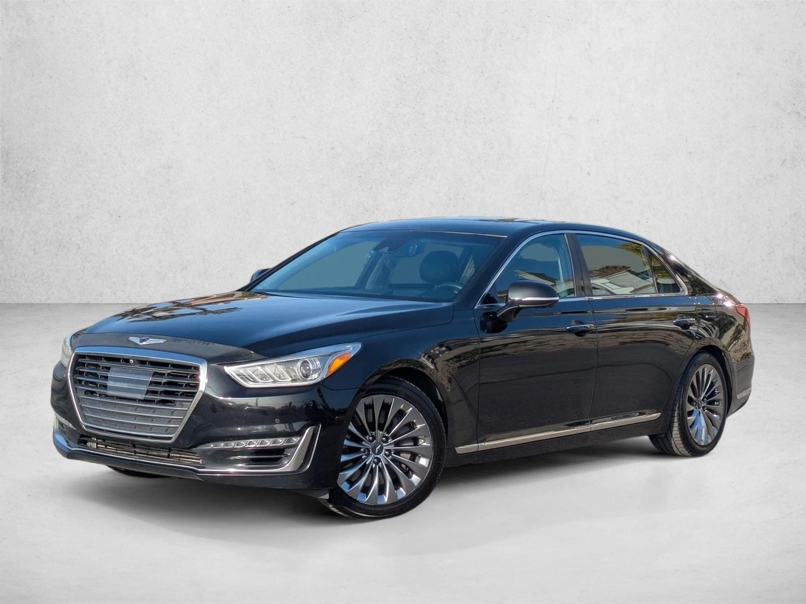 2017 GENESIS G90 Premium's photo