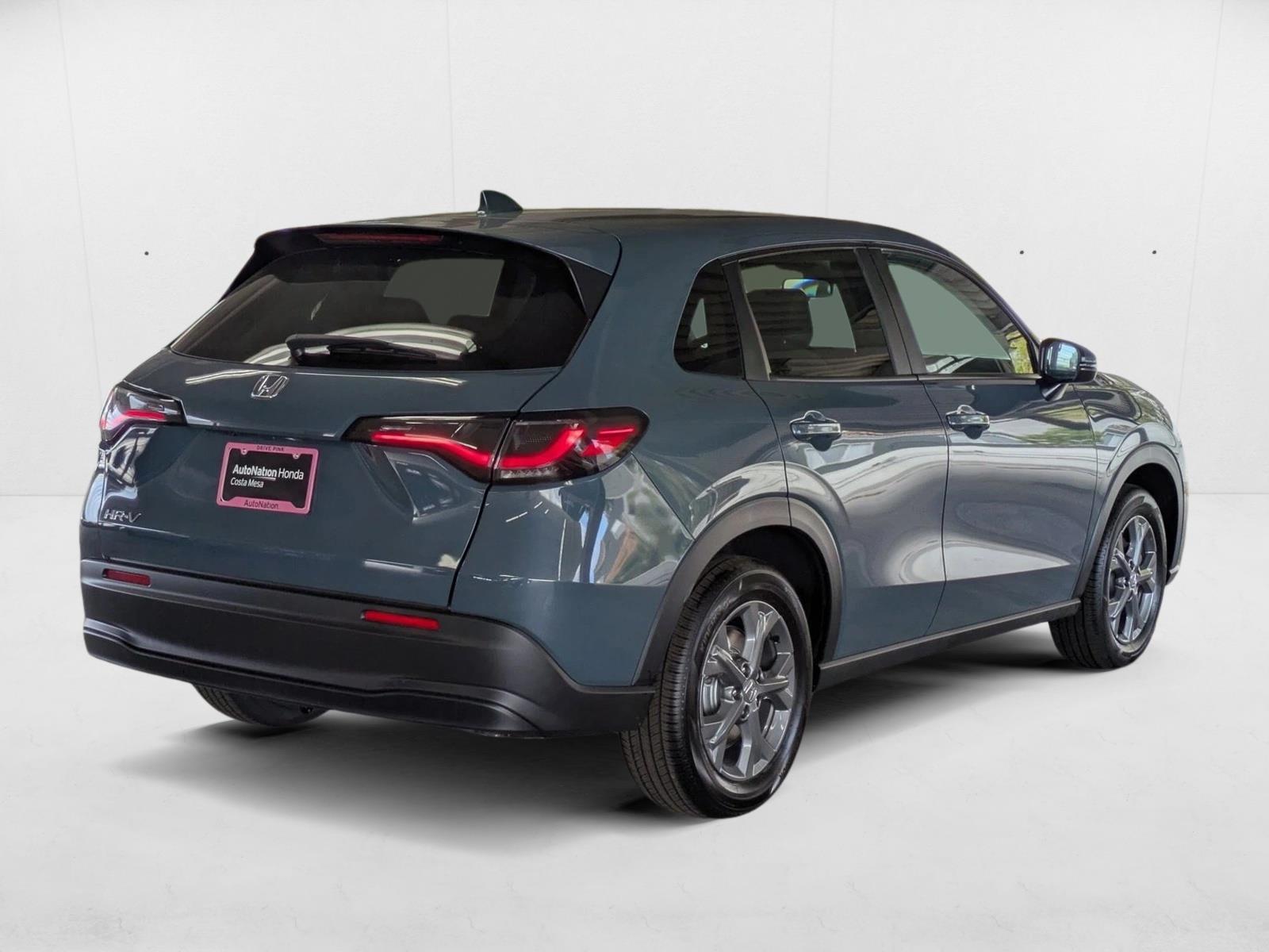 2026 Honda HR-V LX photo 2