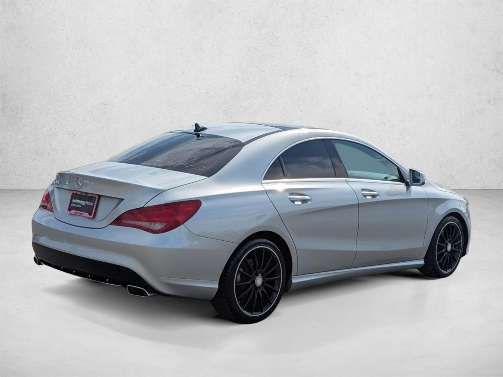 2014 Mercedes-Benz CLA 250 photo 4