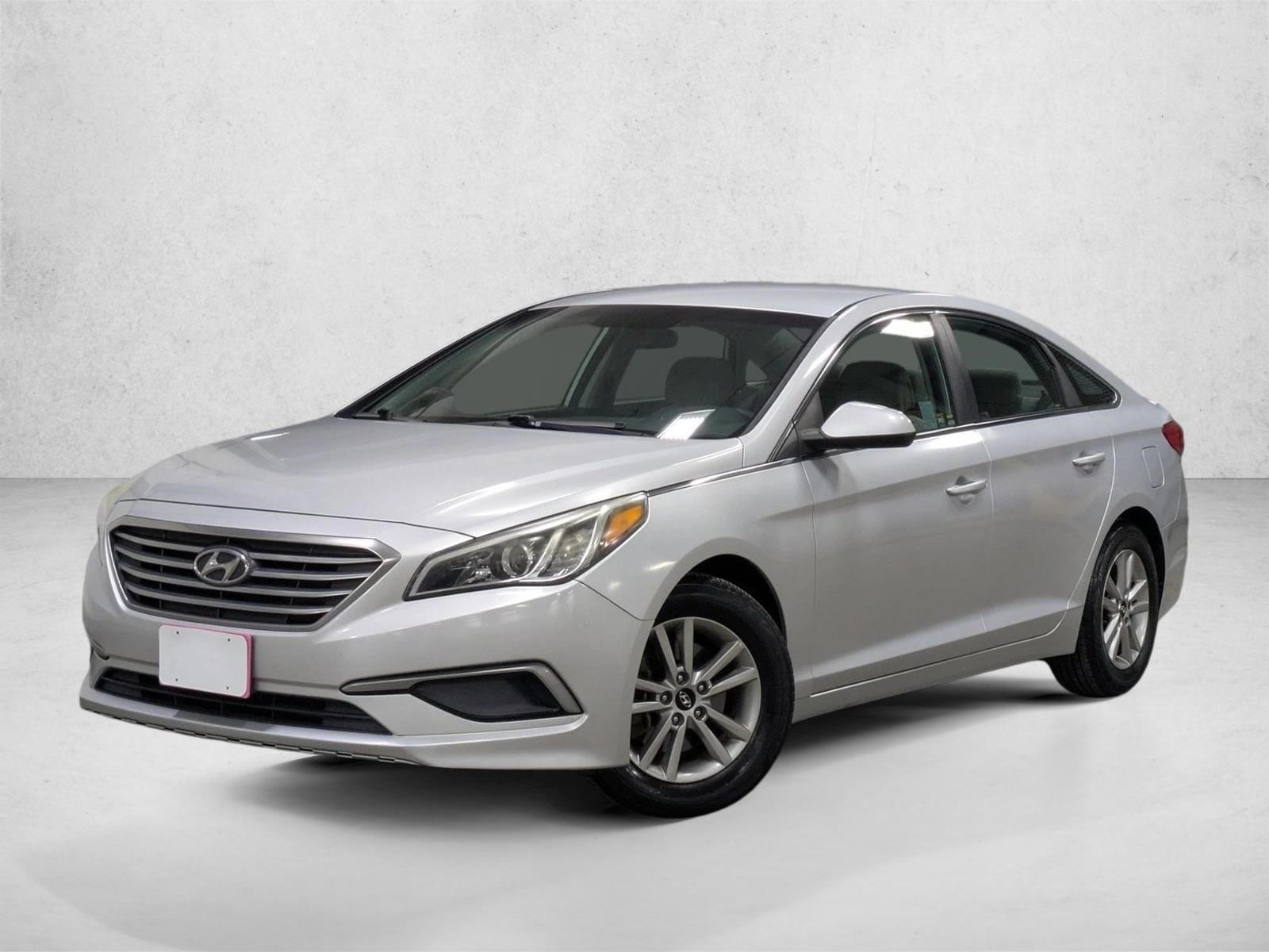 2016 Hyundai Sonata SE's photo