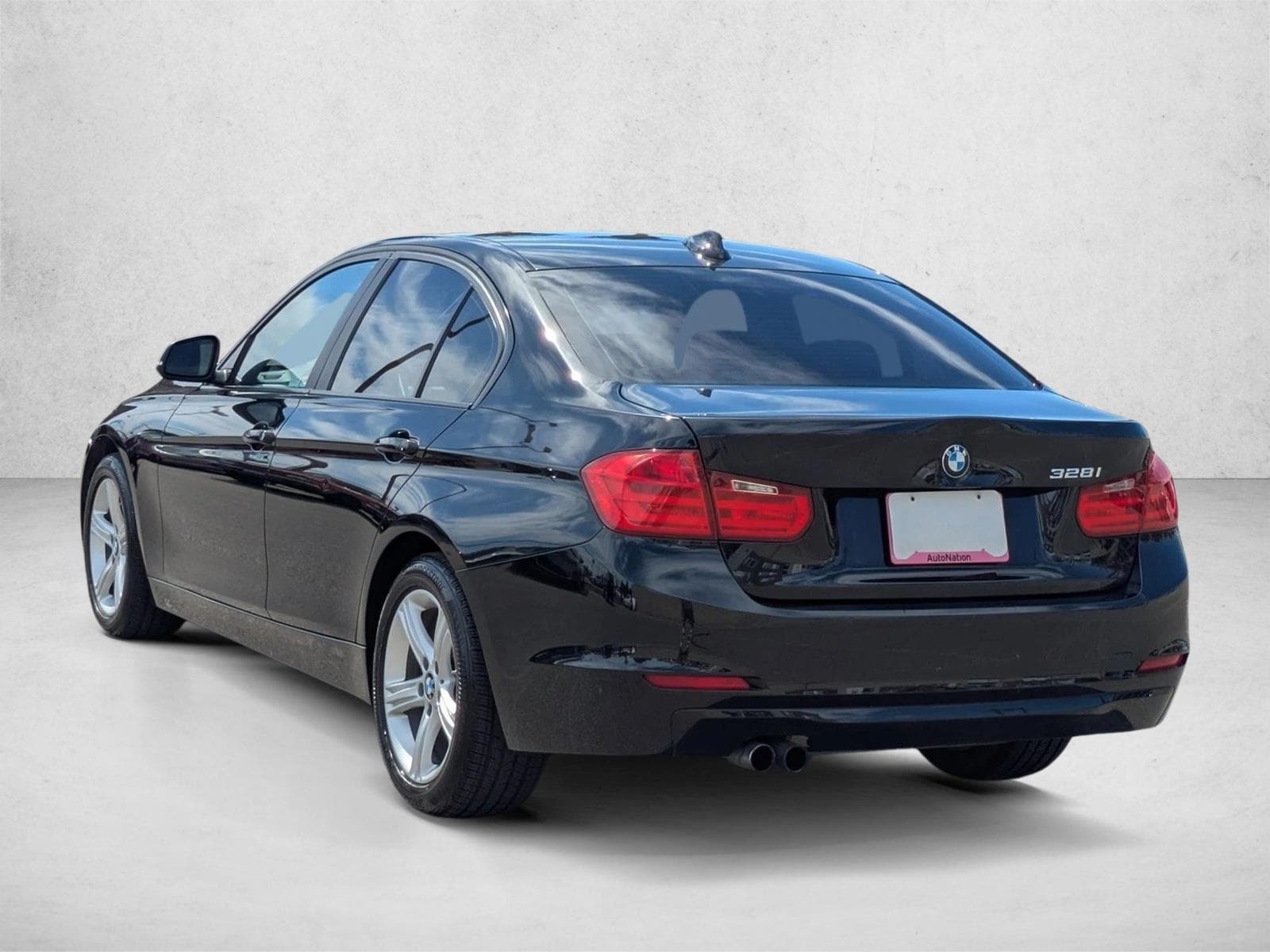 2013 BMW 328i photo 3