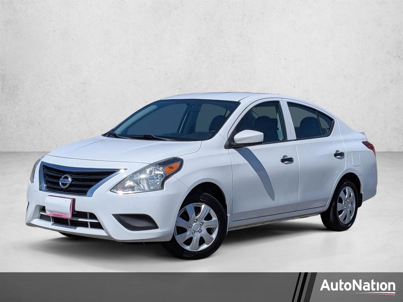 2016 Nissan Versa 1.6 S Plus CVT's photo