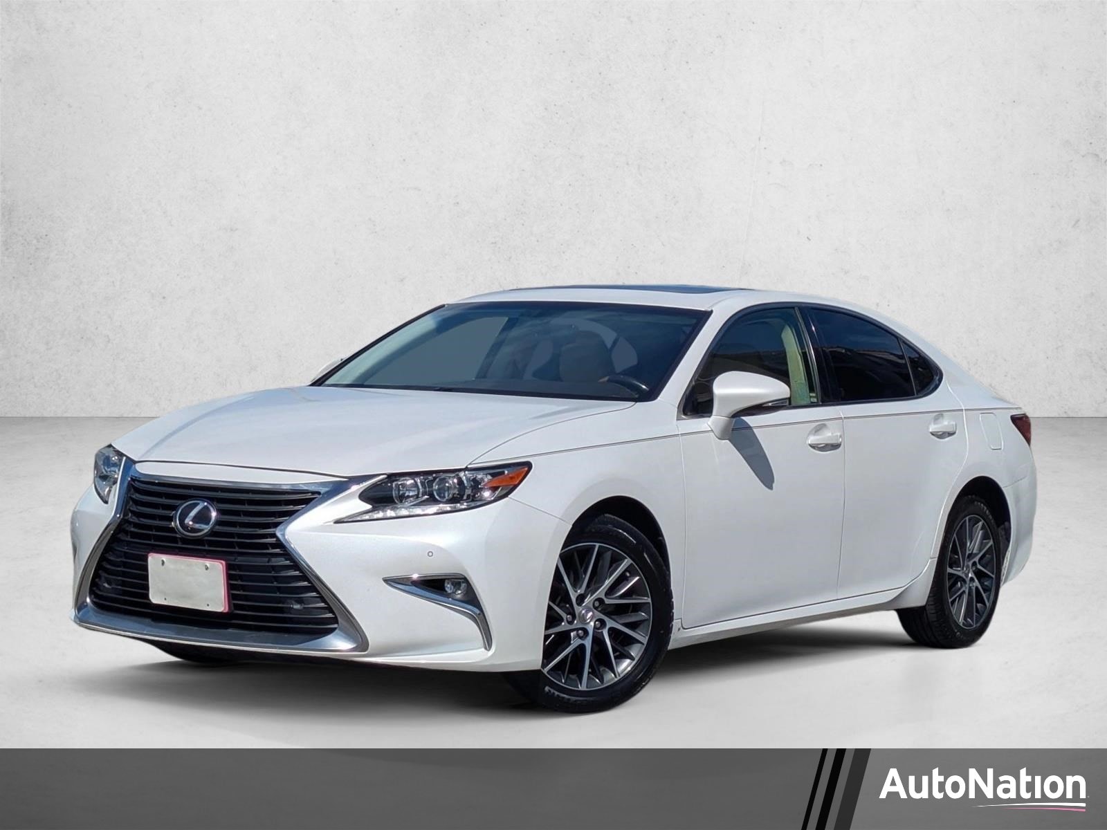 2016 Lexus ES 350 350's photo