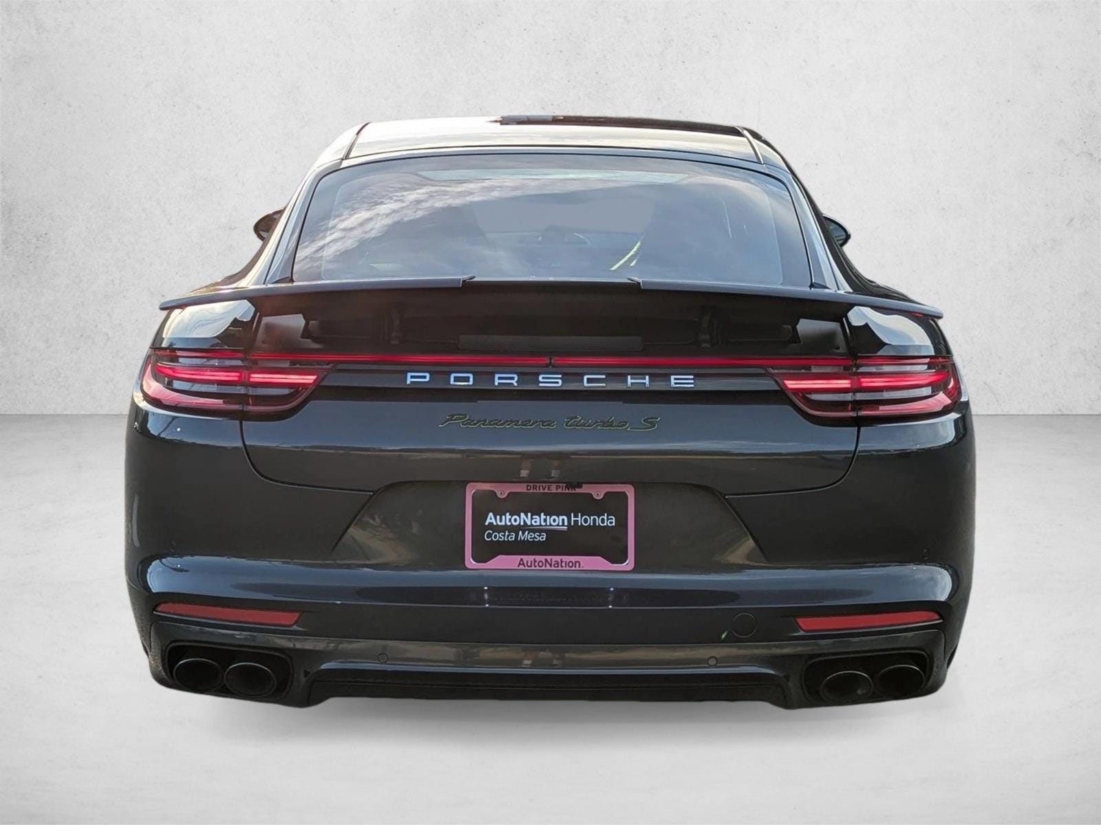 2018 Porsche Panamera E-Hybrid Turbo S photo 6