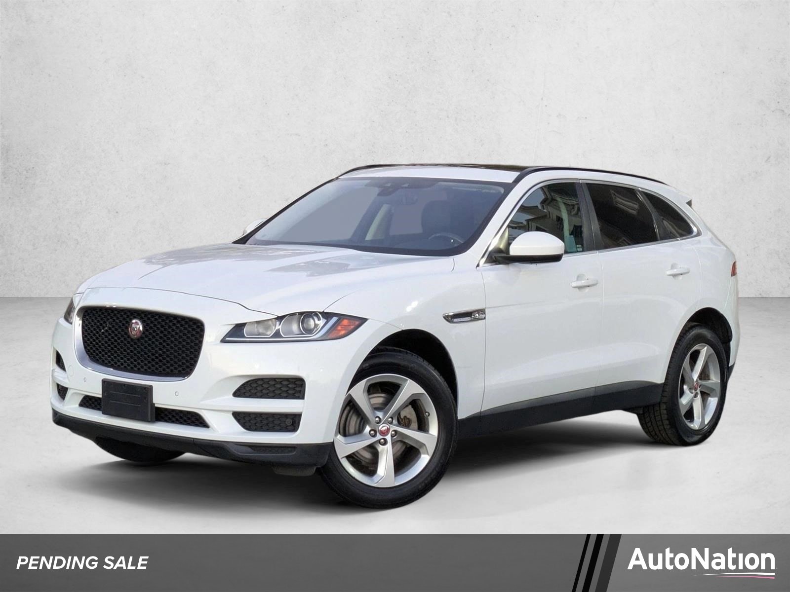 2019 Jaguar F-PACE 25t Premium AWD's photo
