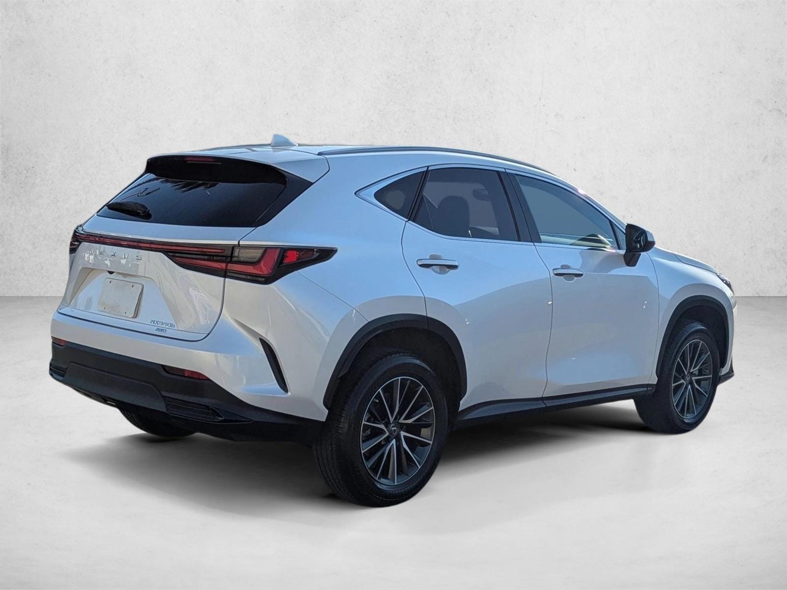 2022 LEXUS NX 350h photo 4