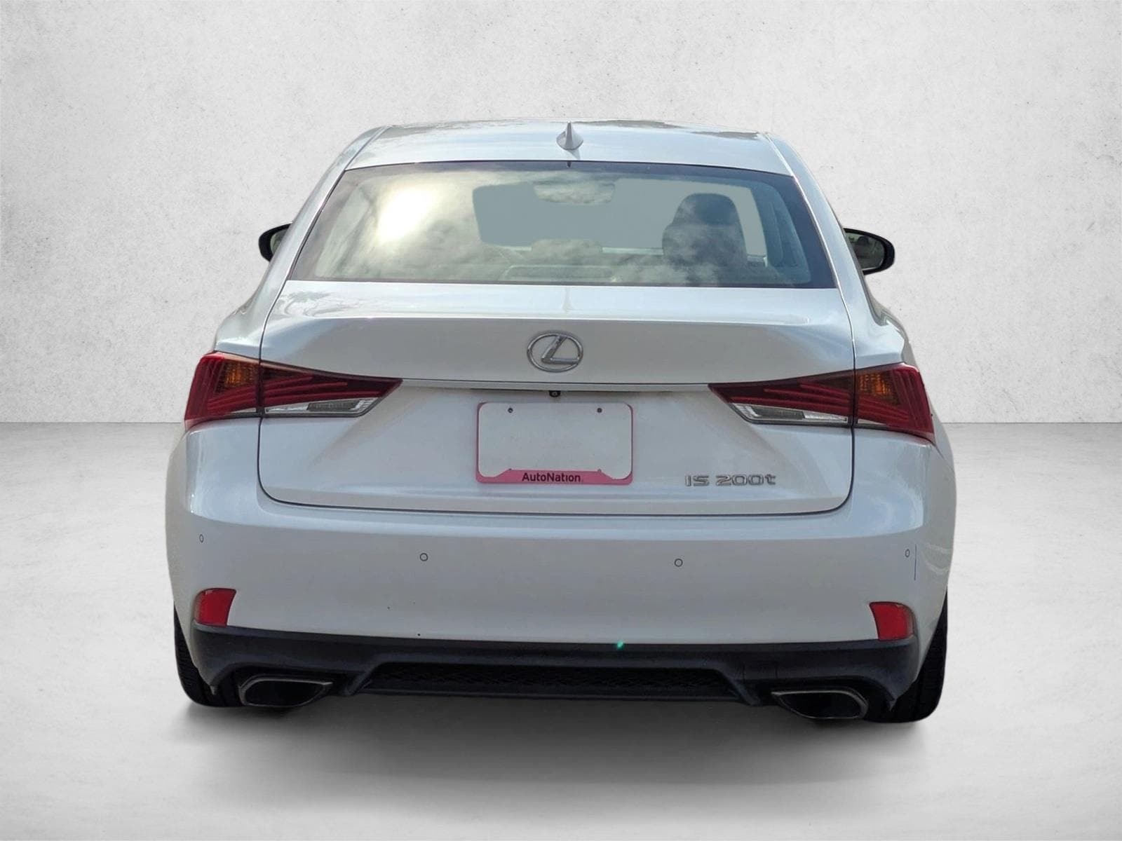 2017 LEXUS IS 200t photo 6