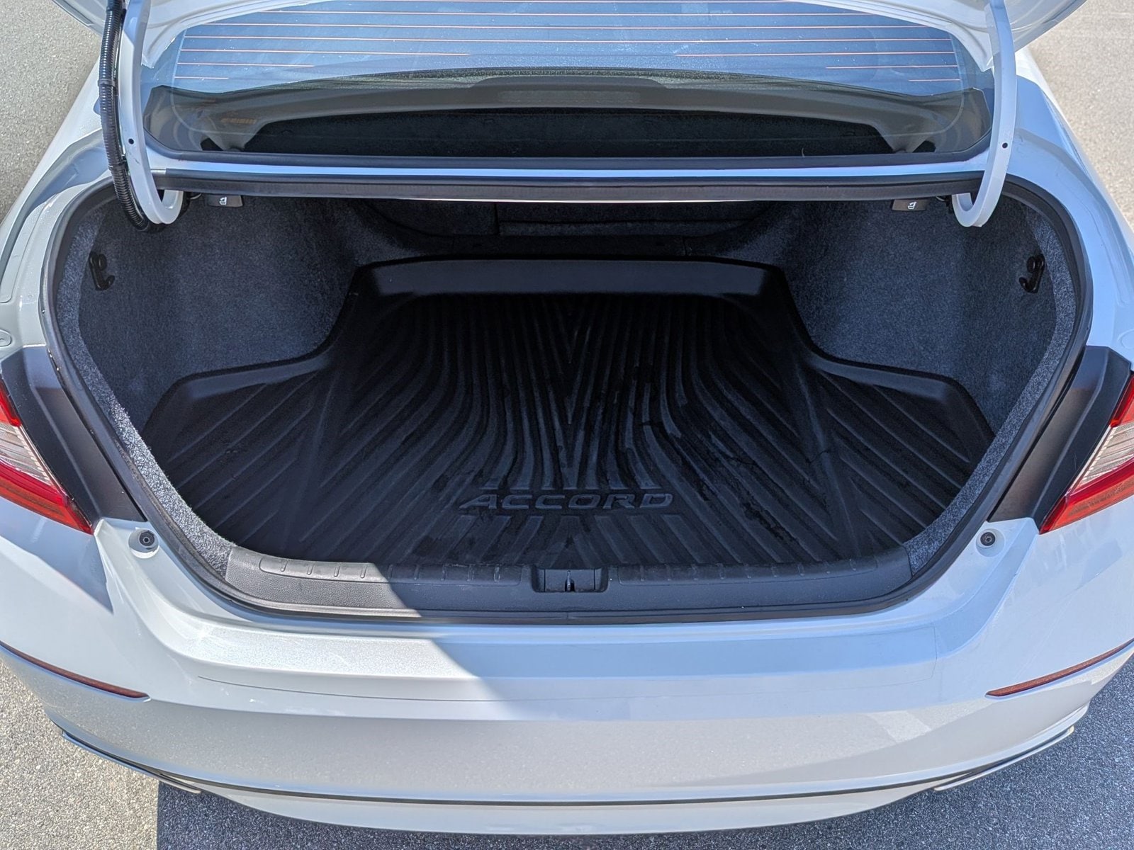 2020 Honda Accord Sport 1.5T photo 5