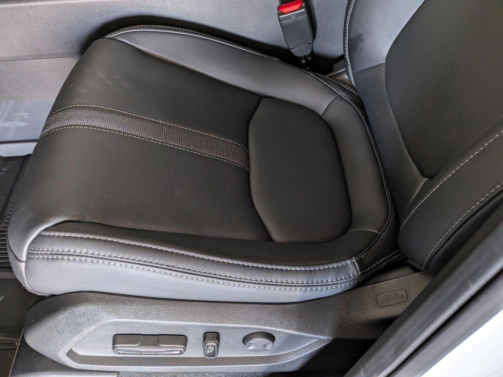 2025 Honda Pilot EX-L photo 3