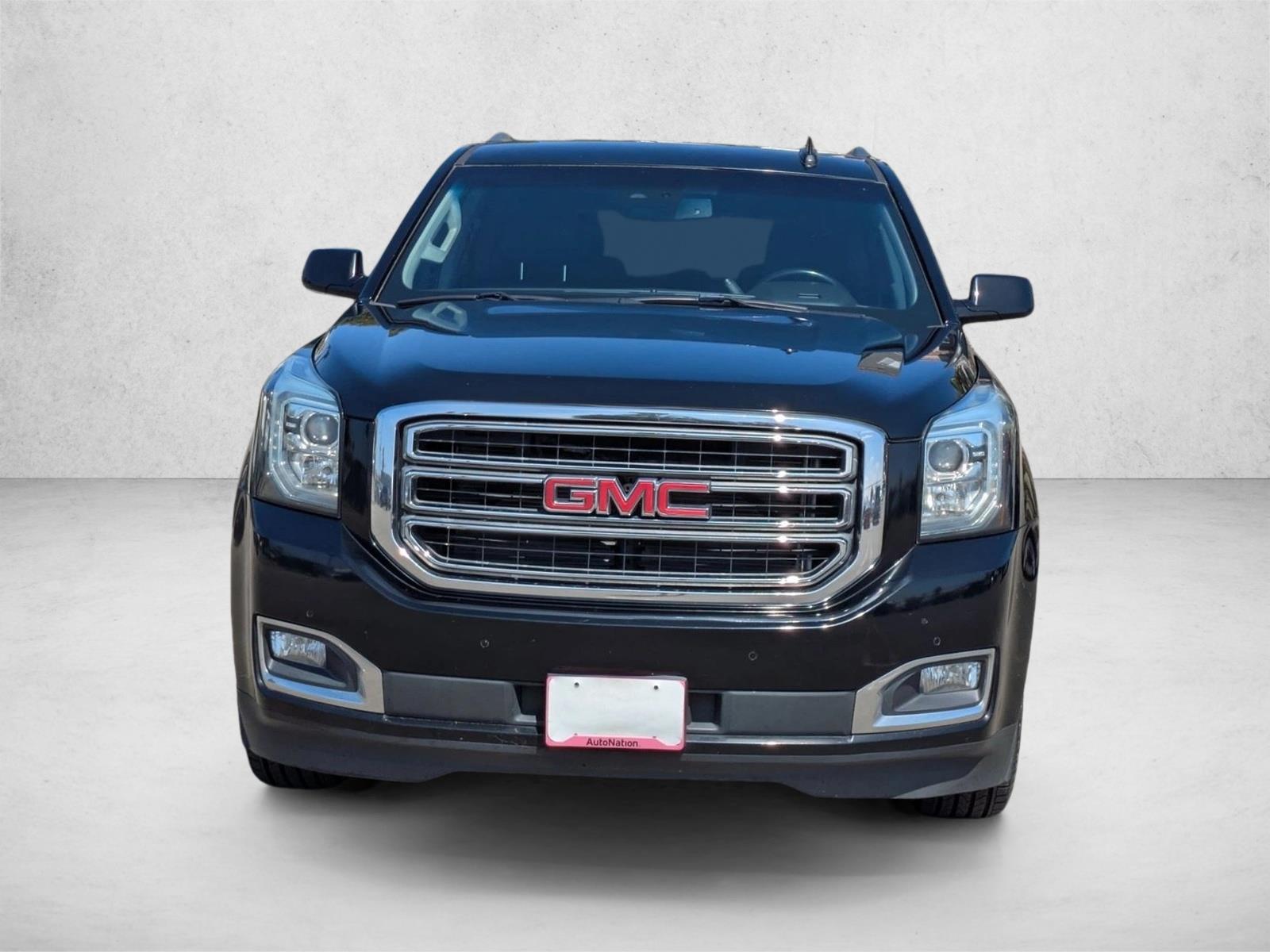 2019 Gmc Yukon SLT photo 2