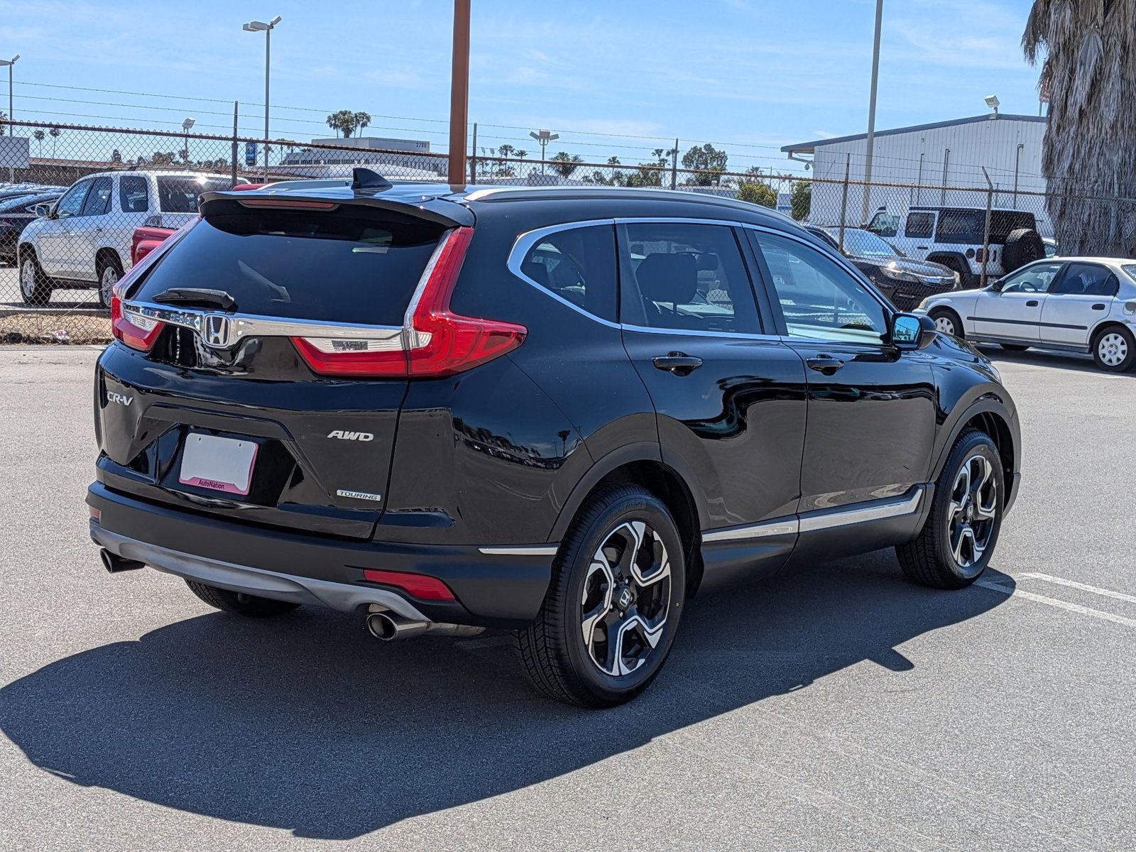 2017 Honda CR-V Touring AWD photo 4
